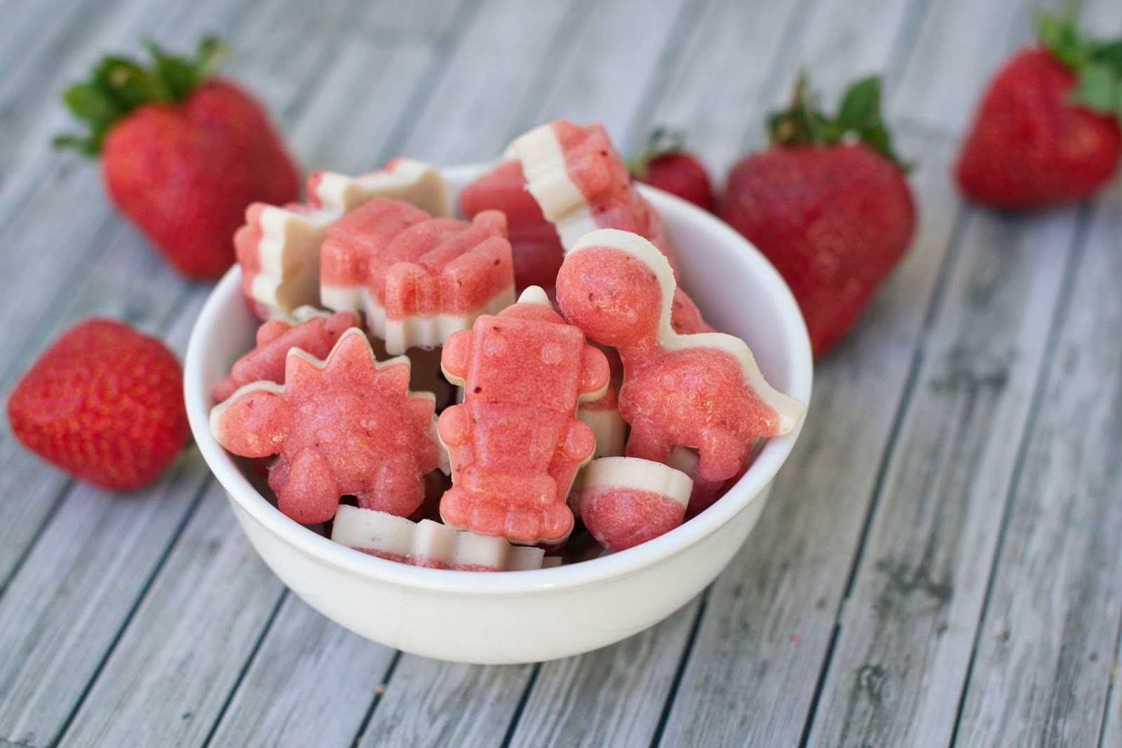 Healthy, Tasty, & Simple Eating Strawberry Coconut Gummies
