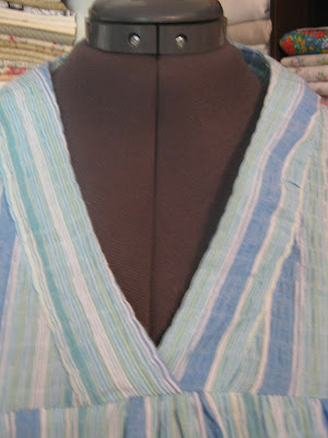 McCall M7359 Top www.sewplus.blogspot.com