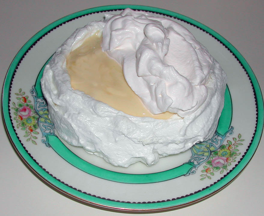 The Iowa Housewife Swiss Meringue Shells