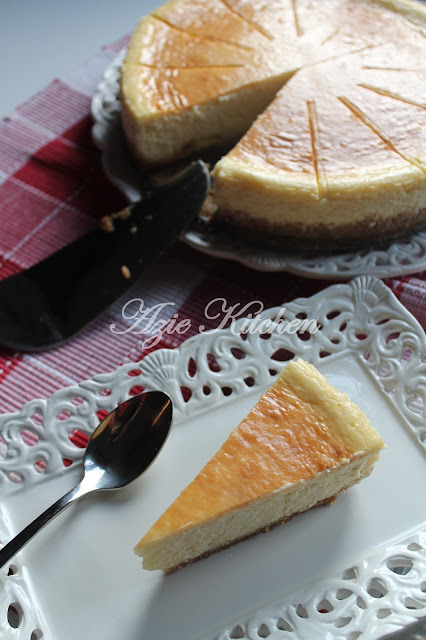 Creamy Cream Cheese Cheesecake