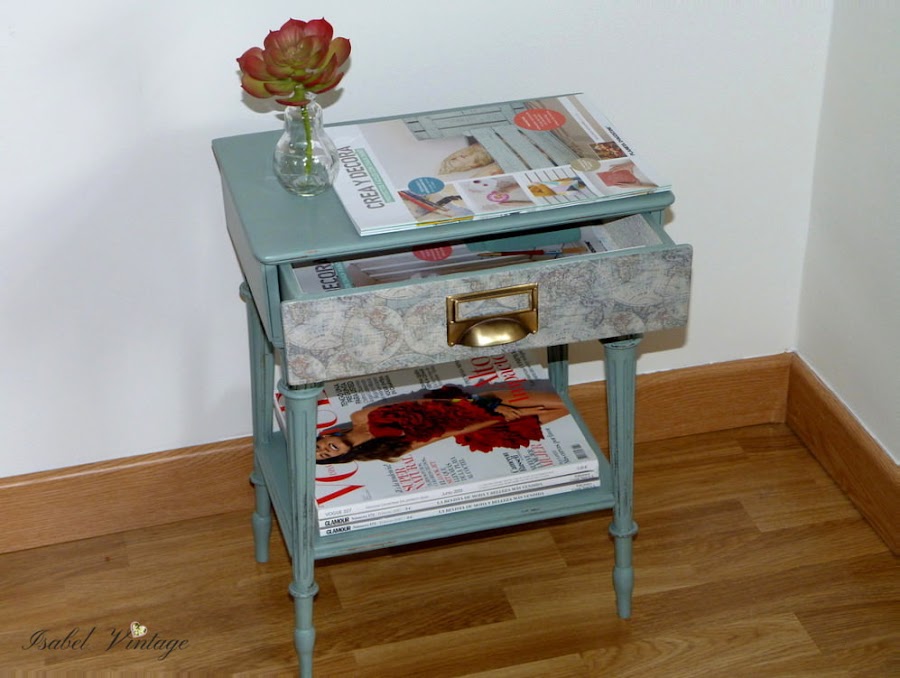 mesita-auxiliar-revistero