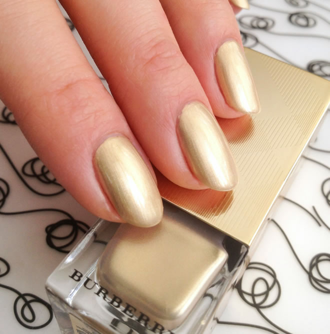 WINTER NAIL POLISH COLORS A PAVED PATH TO GLITZ AND GLAMOUR | Pakistan News