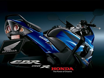 Honda CBR150R 2011