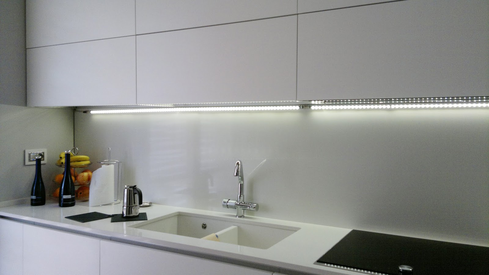 Illuminazione doccia led: luce led palermo progetti. una casa ...