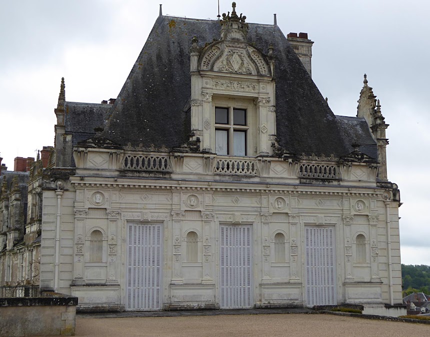 Living The Life In Saint Aignan Five Photos Of The Château De Saint