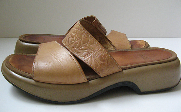 Comfortable Dansko Serena Sandals | Me too shoes, Sock shoes, Shoes