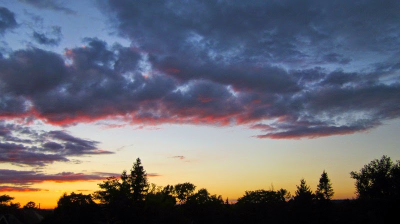 Líneas y Manchas Así se fue el sol esta tarde en Hamilton, ON