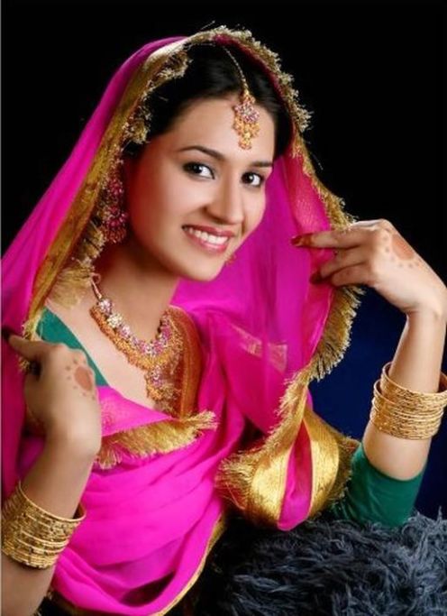 punjabi traditional dress for girl