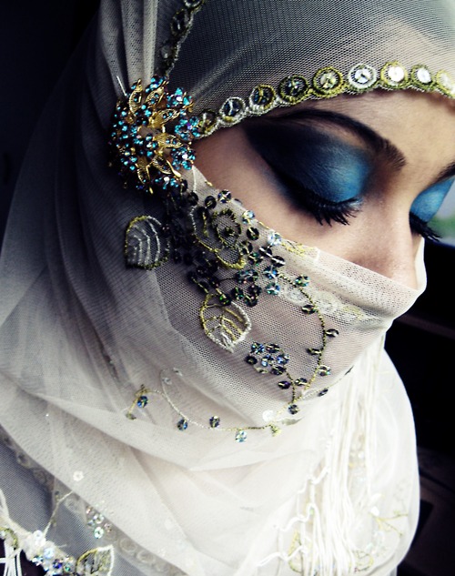 Pictures Get Arab girls wearing the veil