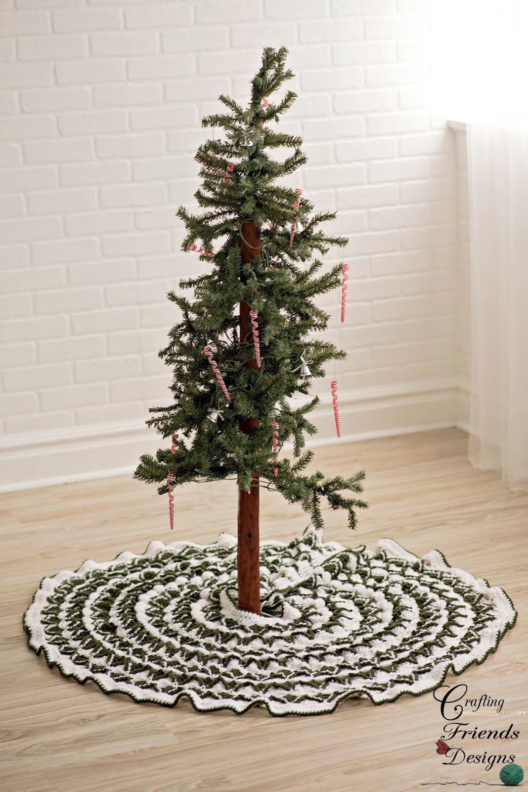 crafting friends designs christmas pine tree skirt free crafting friends designs christmas pine tree skirt free