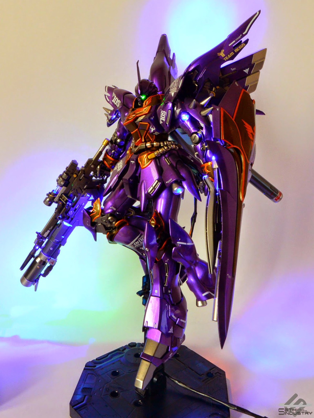 Custom Build MG 1/100 MSN06S Sinanju "Hybrid" + Full LED