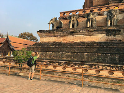 Wat Chedi Luang ワット チェディルアン