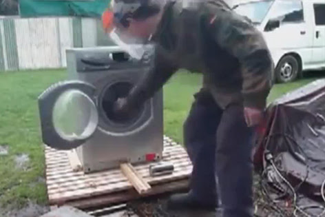 Video : 洗濯機の断末魔