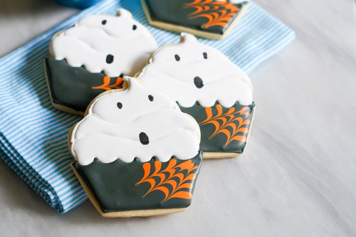 I Ain't Afraid of No Ghosts (cupcake cookies) 