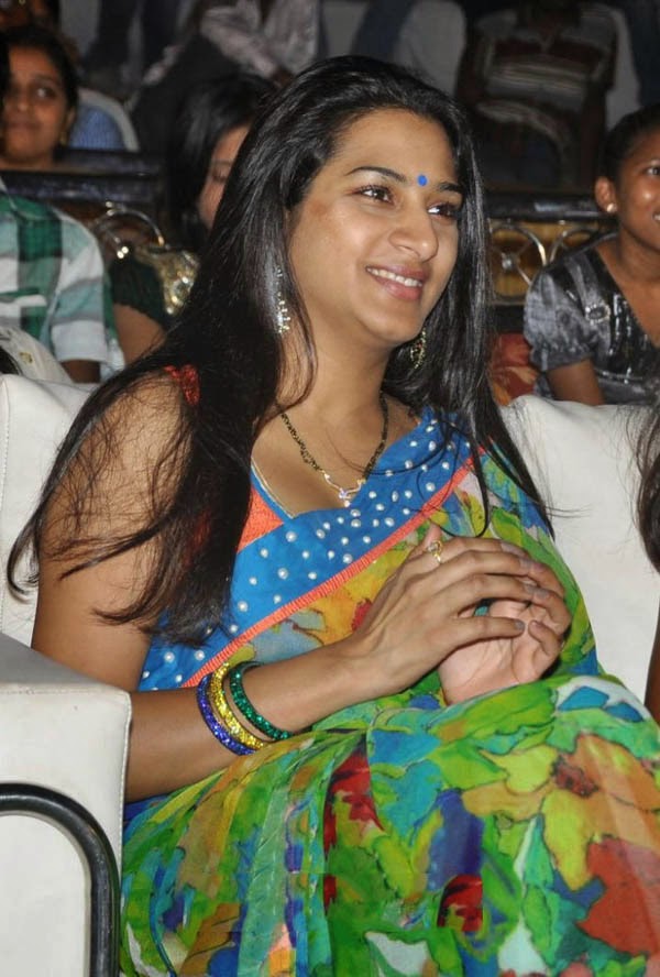 Telugu actress Surekha Vani hot photos, Bio & Wiki Navel Queens Telugu actress Surekha Vani hot photos, Bio & Wiki Navel Queens