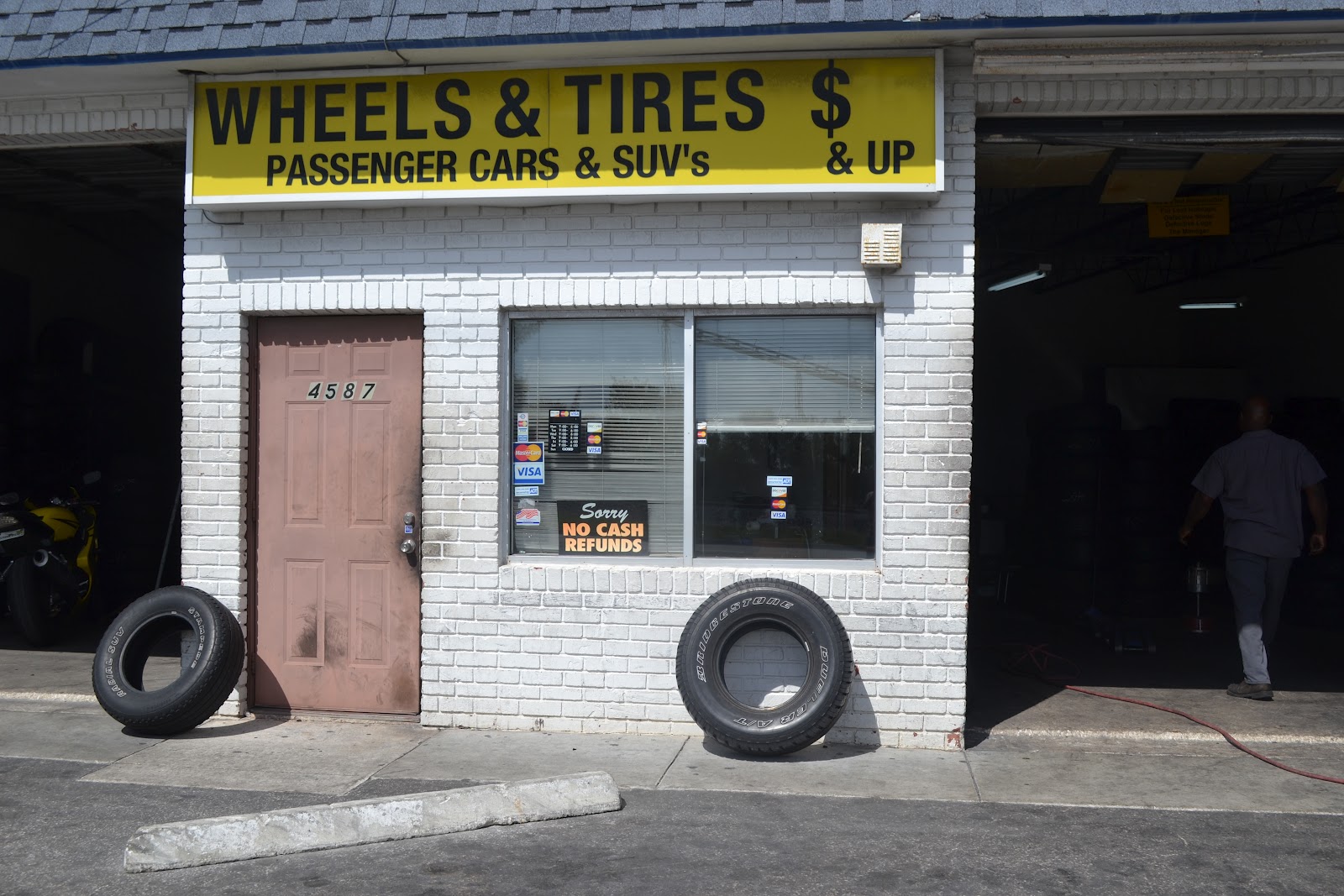 What's Tha Juice Entertainment Magazine Blog: Juicest Tire Shop Is