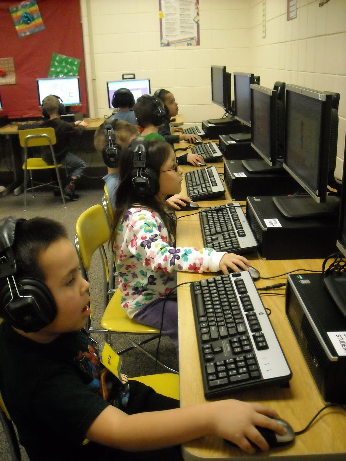 Mrs. Swanson's Kindergarten Blog PM We love the Computer Lab