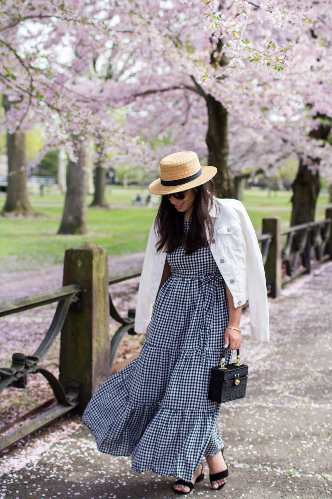 Gingham and Blossoms - Chic on the Cheap  Connecticut based style blogger  on a budget, by Lydia Abate