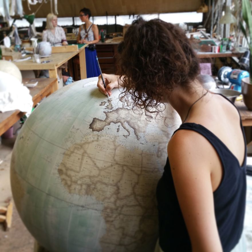 Painting Scotland - One Of The World’s Last Remaining Globe-Makers That Use The Ancient Art Of Making Globes By Hand