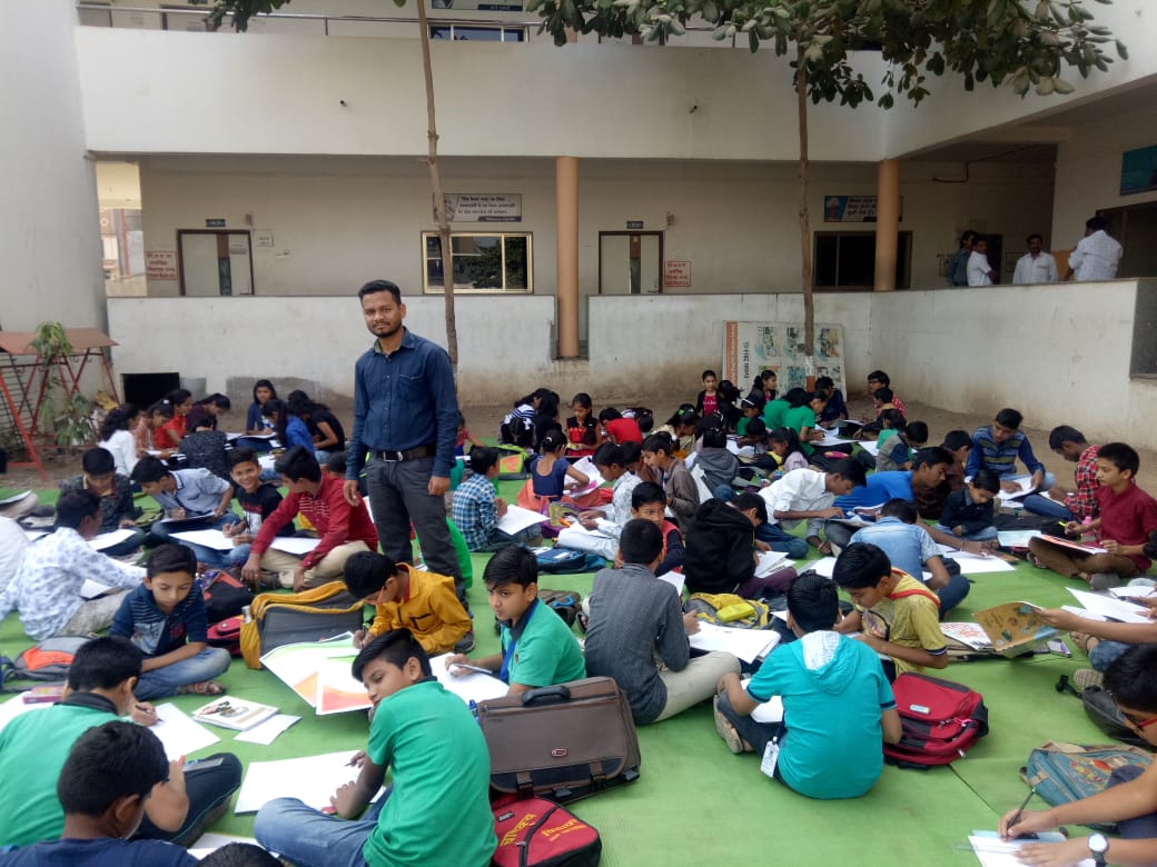 R.C.PATEL ENGLISH MEDIUM SECONDARY SCHOOL,SHIRPUR Teaching Aids Exhibition