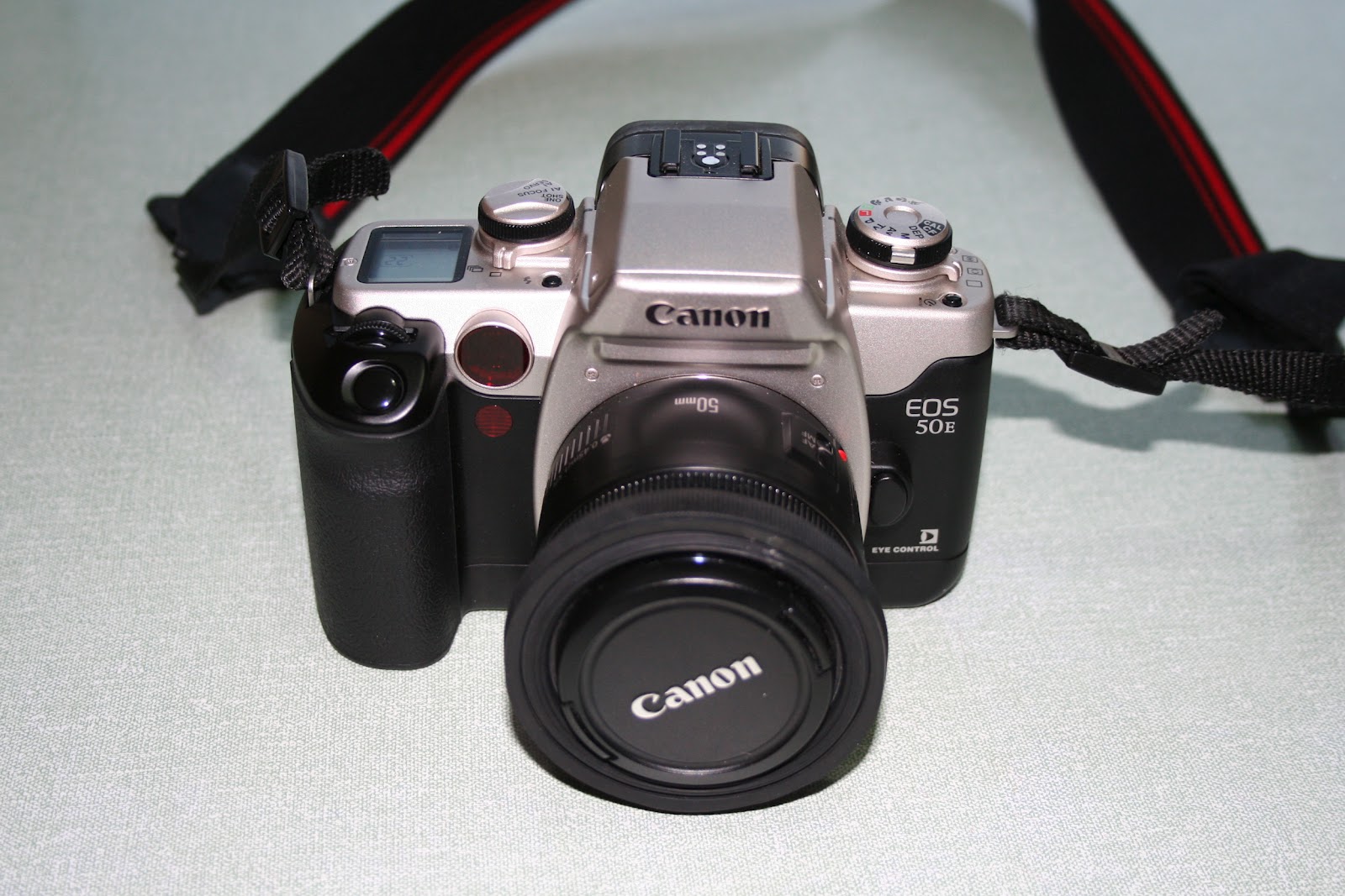 John Margetts' old camera blog.: Canon EOS 50E