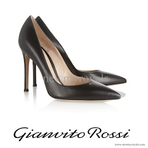 Crown Princess Mary Style GIANVITO ROSSI Black Leather Pumps