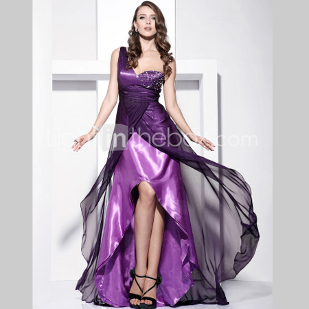 Дълга вечерна рокля на два слоя от сатен и шифон в лилаво и черно