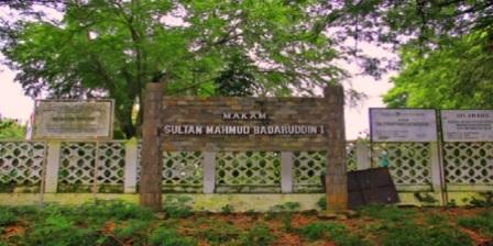 10 Tempat Wisata di Palembang Paling Populer Makam Kawah Tekurep di palembang