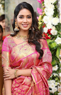 Actress Nivetha Pethuraj HD Latest Images In Traditional Saree Actress Nivetha Pethuraj HD Latest Images In Traditional Saree