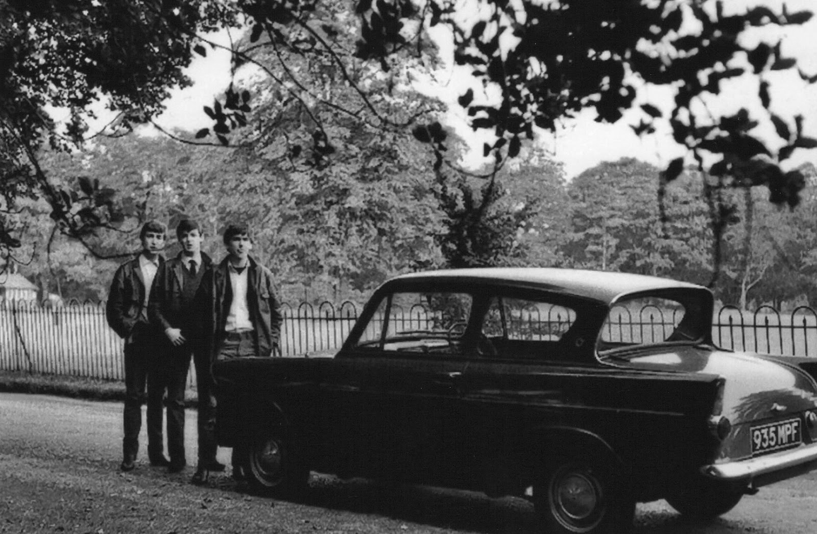 Meet the Beatles for Real: Boys and cars
