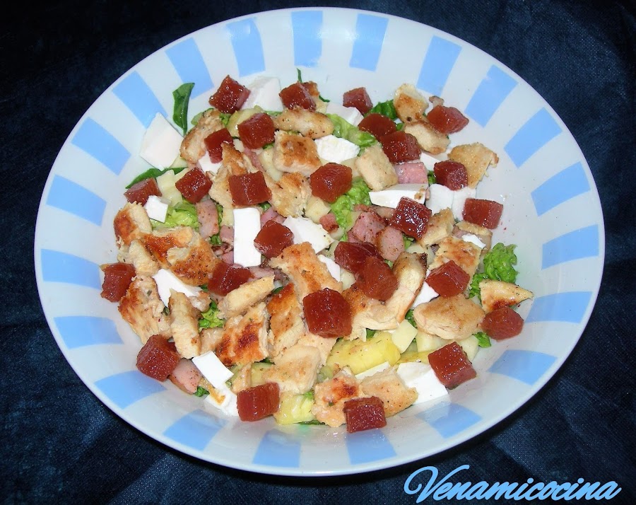 Ensalada templada con membrillo