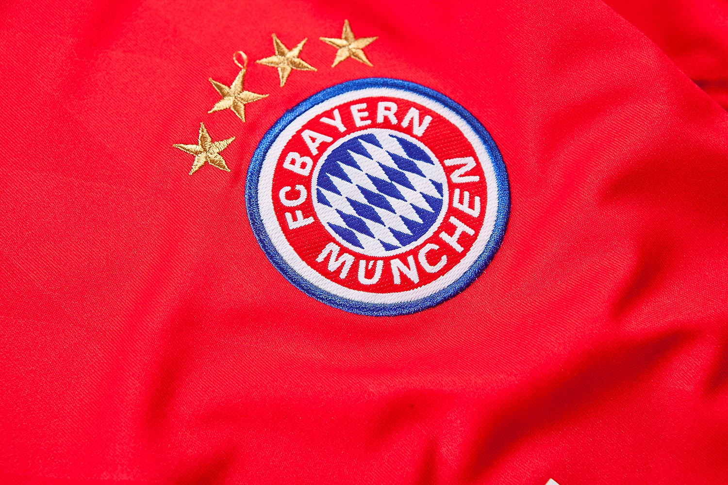 Equipaciones de futbol baratas 2015 online: nueva camisetas de futbol Bayern Munich 2014 baratas