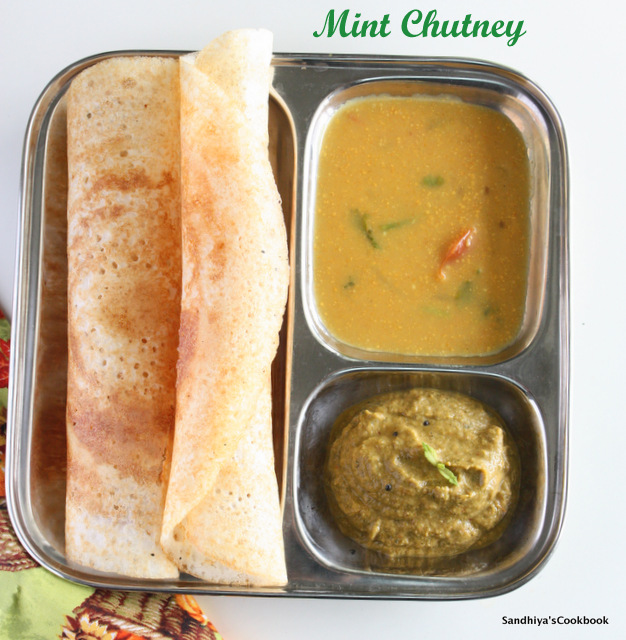 Sandhiya's Cookbook Mint Chutney for Breakfast Pudhina Chutney
