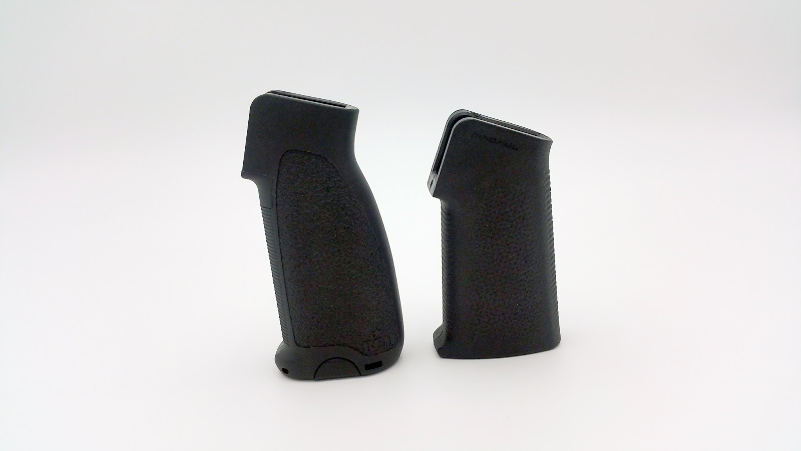The Average Armory AR15 Small Grip Comparison BCM Gunfighter Grip