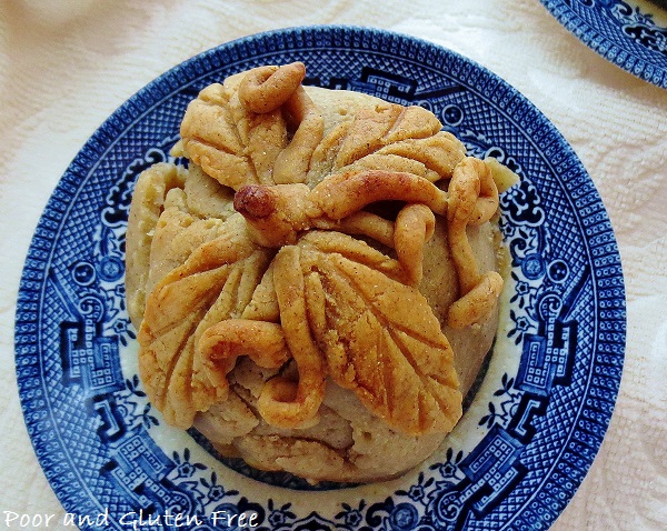 http://poorandglutenfree.blogspot.ca/2013/09/healthier-gluten-free-apple-dumplings.html