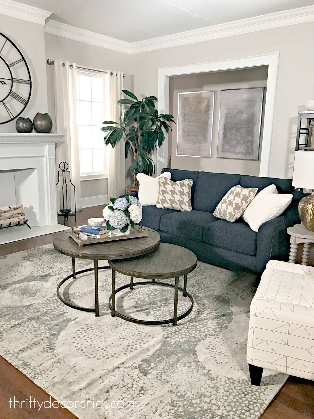 The LaZBoy Design Dash winner is... Thrifty Decor Chick Thrifty