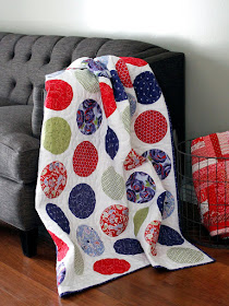 Simple Circles - a free quilt pattern from A Bright Corner