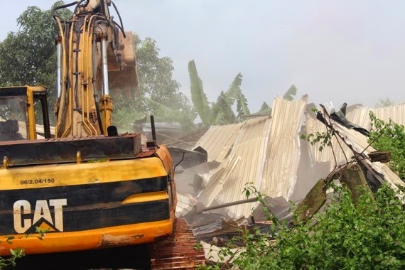 anambra state Govt destroying Kidnapping Buildings!