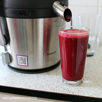 Simon Food Product Test: Philips HR1871 Juicer (30 March 2012)