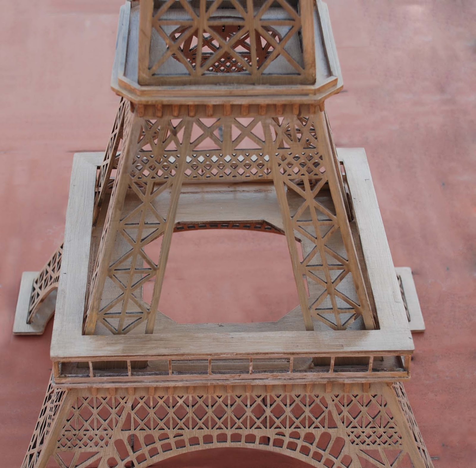 El ARTE DE LA MARQUETERIA Eiffel Tower