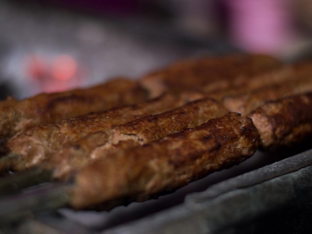 Kebabs Taste The Popular Food In Delhi