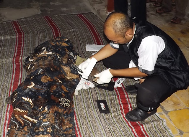 Penemuan Mayat Di Dalam Sumur Gegerkan Warga