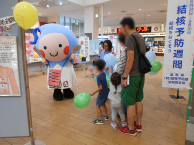 ハグちゃんとのじやんけんぽん!
