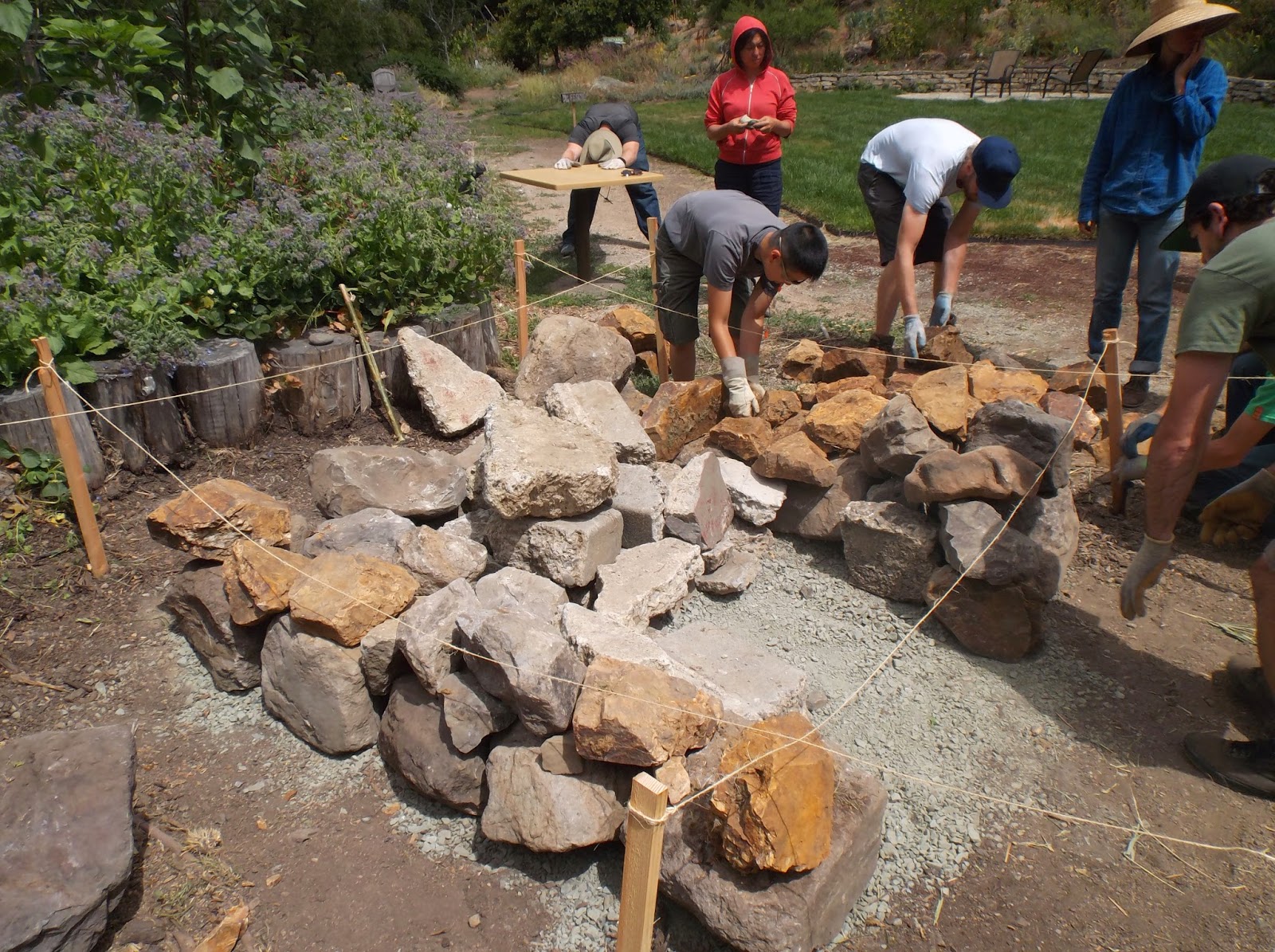 100 MILE HOUSE Cob oven complete process (photos)
