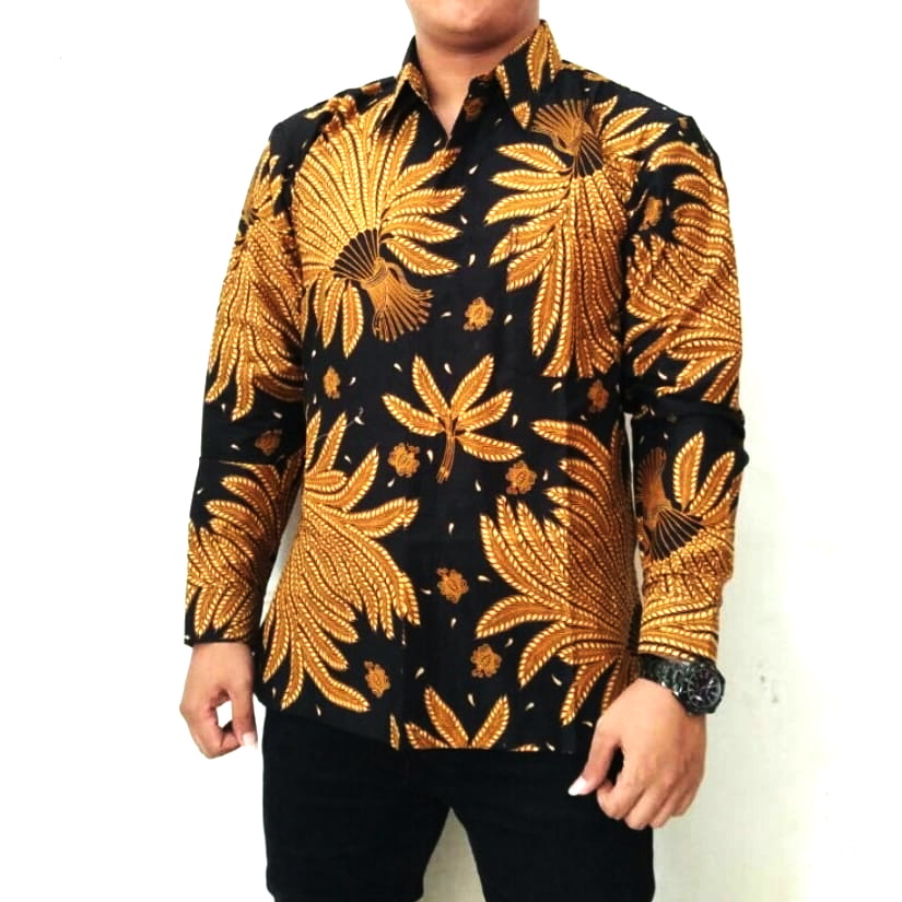 Gambar Contoh Model Baju Batik 2020 Kemeja Kombinasi Pria 