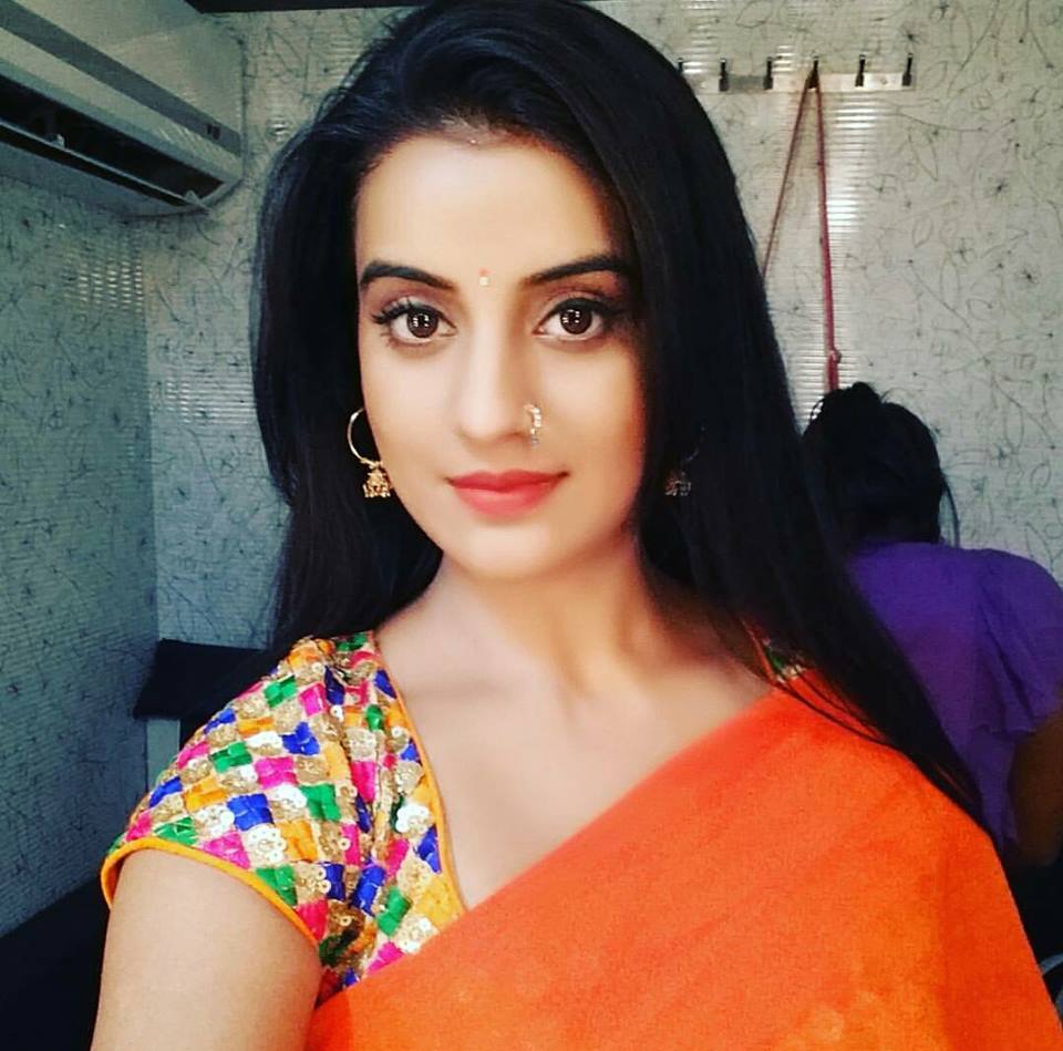 Akshara Singh Wiki, Biography, Dob, Age, Height, Weight, Affairs and More
