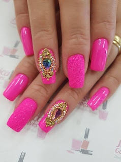 unhas decoradas para carnaval com pedrarias unhas decoradas para carnaval com pedrarias