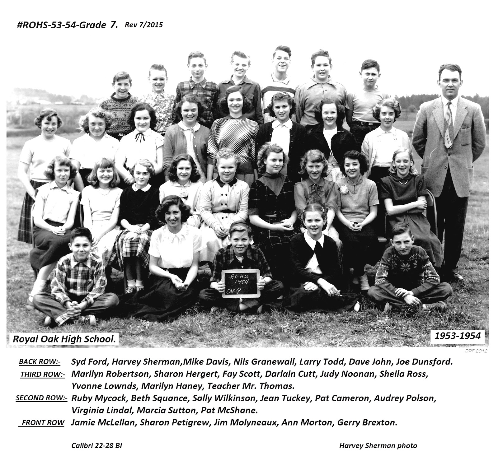 Royal Oak School Yard Class photos from the "1952" Royal Oak School.