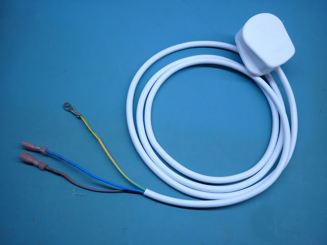 BBC Master 128 Discovery: BBC Master CMOS Battery Replacement