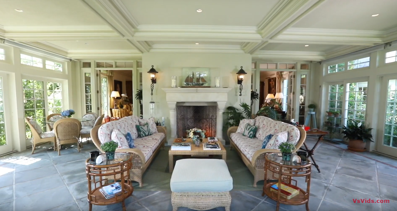 26 Photos vs. 22 Fordune Drive, Southampton NY - Luxury Home & Interior Design Tour 26 Photos vs. 22 Fordune Drive, Southampton NY - Luxury Home & Interior Design Tour